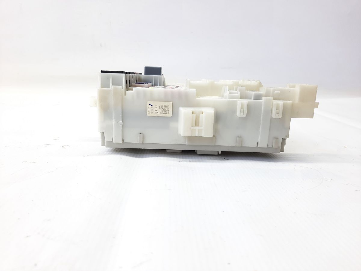 Insight. Блок запобіжників салону Honda Insight 2010 38200TM8A21 Honda Insight