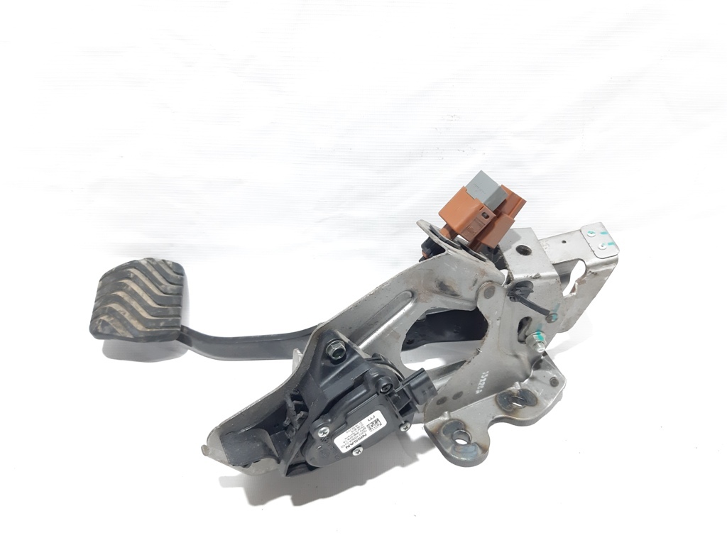 Rogue. Педаль тормоза Nissan Rogue 2015-2019 46501JG410 Nissan Rogue