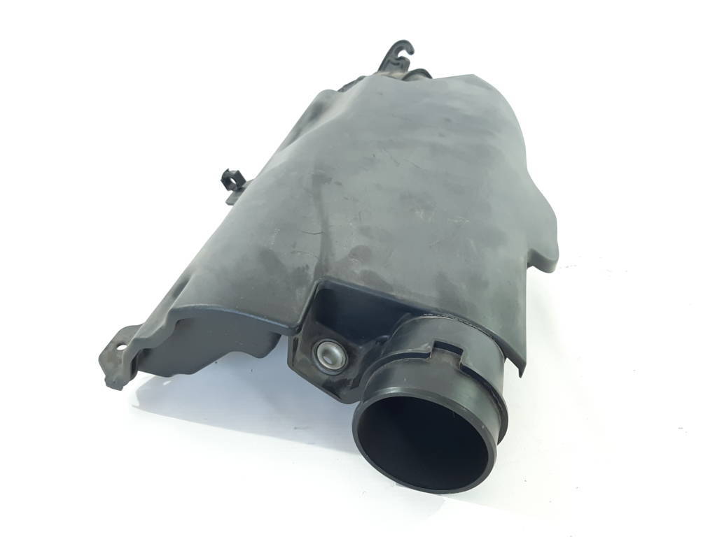 Malibu Патрубок корпусу повітряного фільтра Chevrolet Malibu 2013-2019 13313804 Chevrolet Malibu 2 Malibu Патрубок корпусу повітряного фільтра Chevrolet Malibu 2013-2019 13313804 Chevrolet Malibu 2