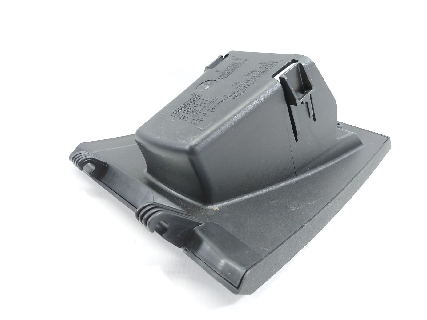 Regal Бардачок торпеды левый Buick Regal 2011-2017 13294598 Buick Regal 3