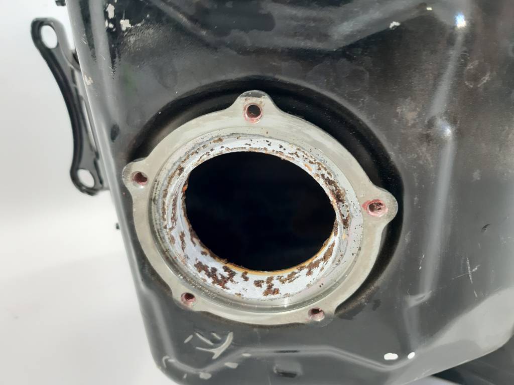 Gtr-1400 Бак топливный Kawasaki GTR-1400 2011-2012 510010707H8 Kawasaki GTR-1400 13