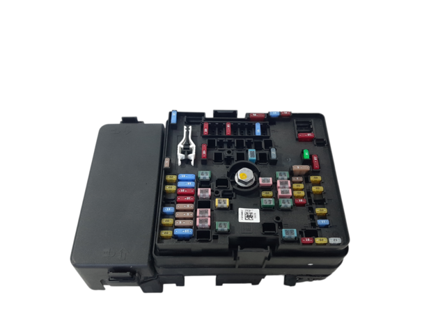 Equinox. Блок запобіжників капідкапотний (дефект) Chevrolet Equinox EV 2024-2025 26316487 Chevrolet Equinox EV Equinox. Блок запобіжників капідкапотний (дефект) Chevrolet Equinox EV 2024-2025 26316487 Chevrolet Equinox EV