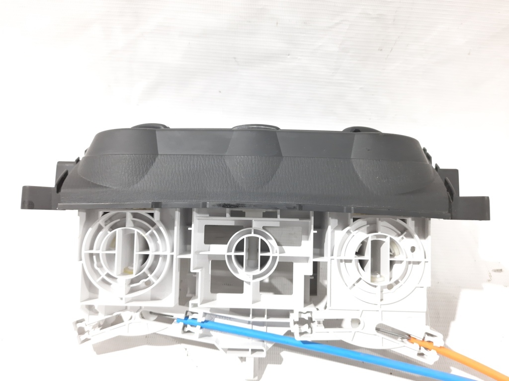 3 Кнопки управления климат-контролем Mazda 3 2014-2016 BNK4664M3 Mazda 3 8