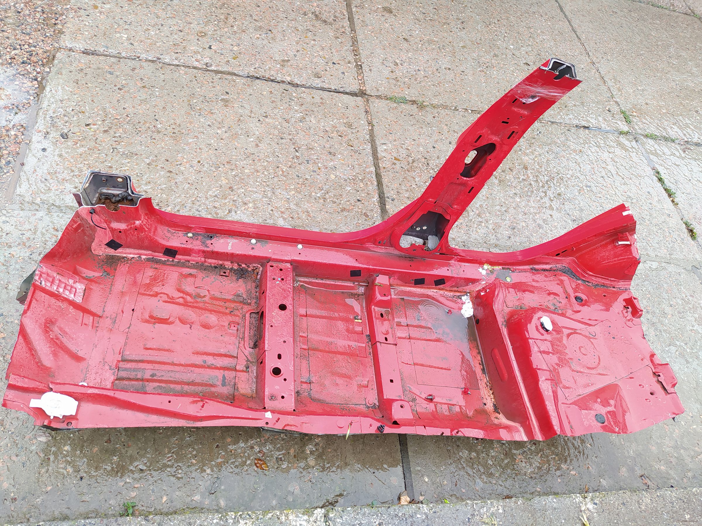 Fiesta Стійка центральна права (метал) Ford Fiesta 2011-2019 AE8Z5424382A Ford Fiesta 5