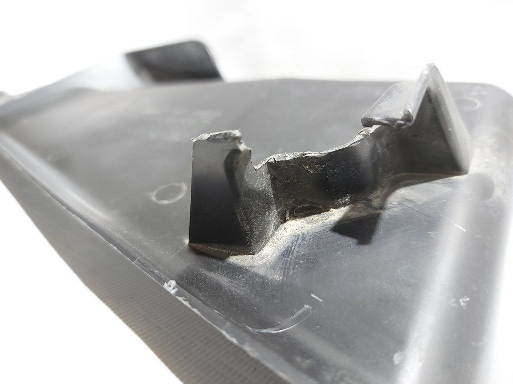 Passat s Накладка вентиляційної решітки Volkswagen Passat S 2012-2020 561815159C Volkswagen Passat S 16 Passat s Накладка вентиляційної решітки Volkswagen Passat S 2012-2020 561815159C Volkswagen Passat S 16