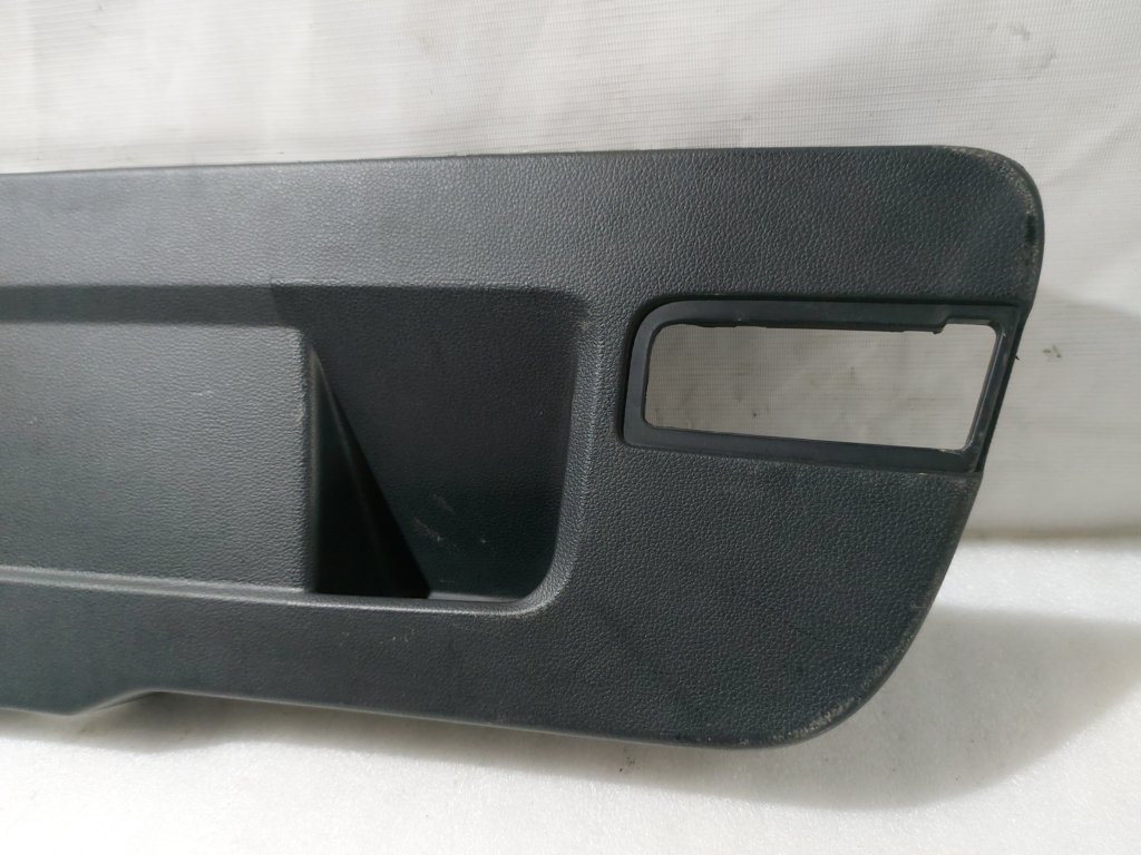 Jetta Обшивка кришки багажника Volkswagen Jetta 2011-2018 5C68676059B9 Volkswagen Jetta 17