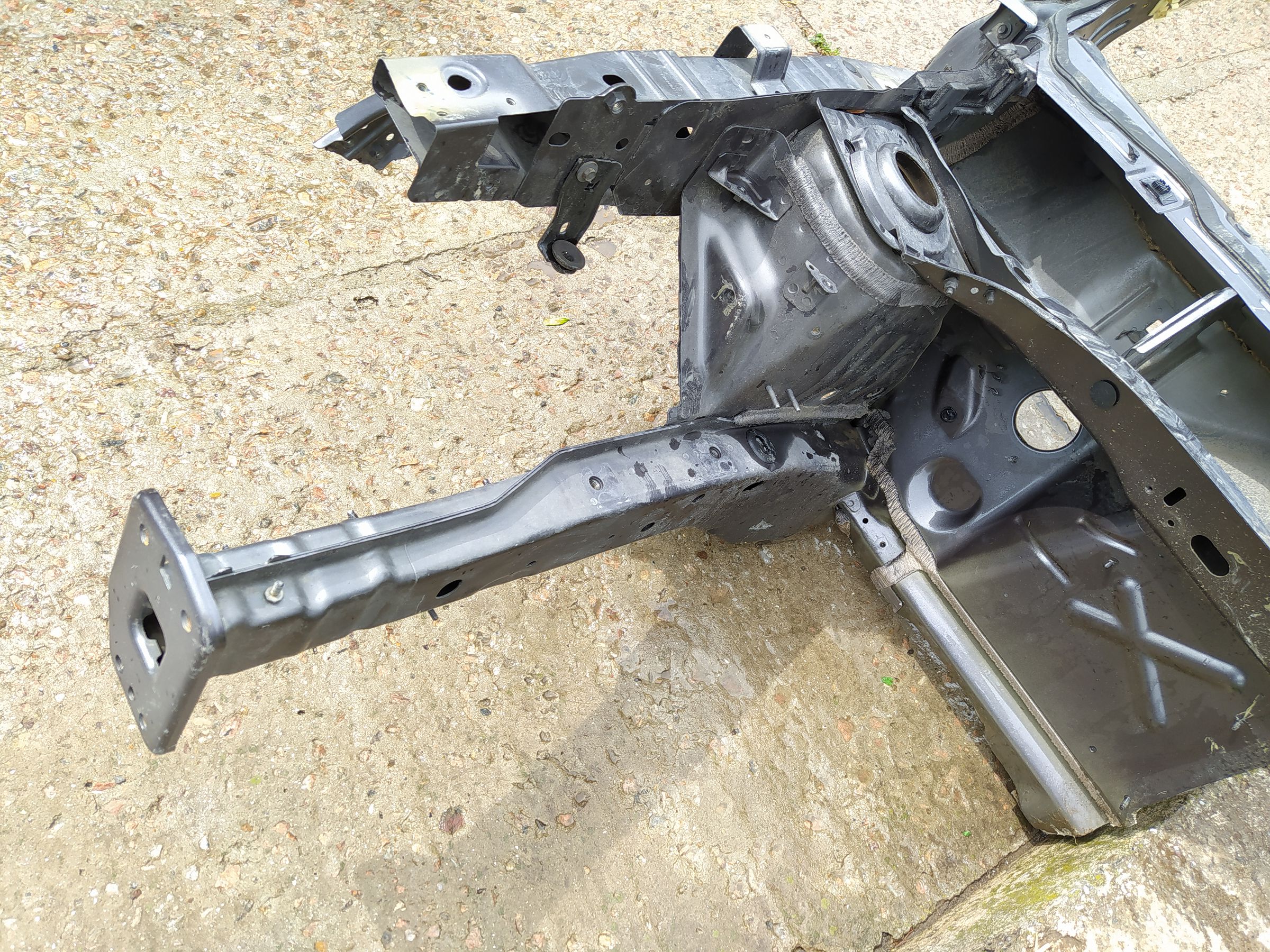 200 limited Четверть передняя правая Chrysler 200 Limited 2015-2017 68267070AB Chrysler 200 Limited 7