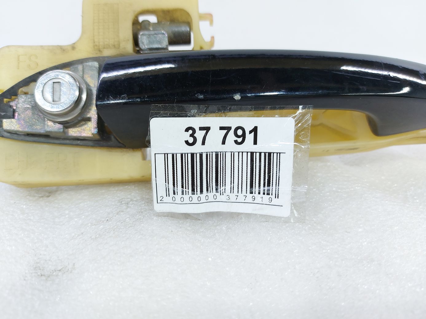 Veloster Ручка дверей передньої лівої зовнішня (чорна) Hyundai Veloster 2012-2017 826512V000 Hyundai Veloster 5