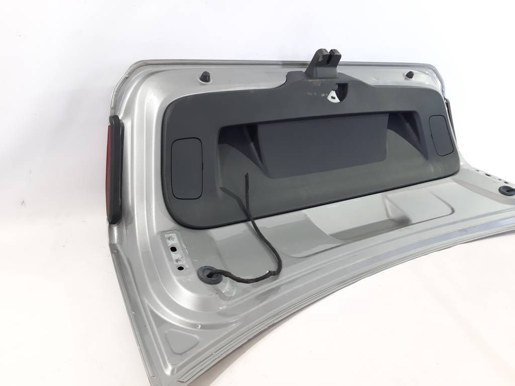 Passat Кришка багажника Volkswagen Passat 2012-2015 561827025D Volkswagen Passat 5