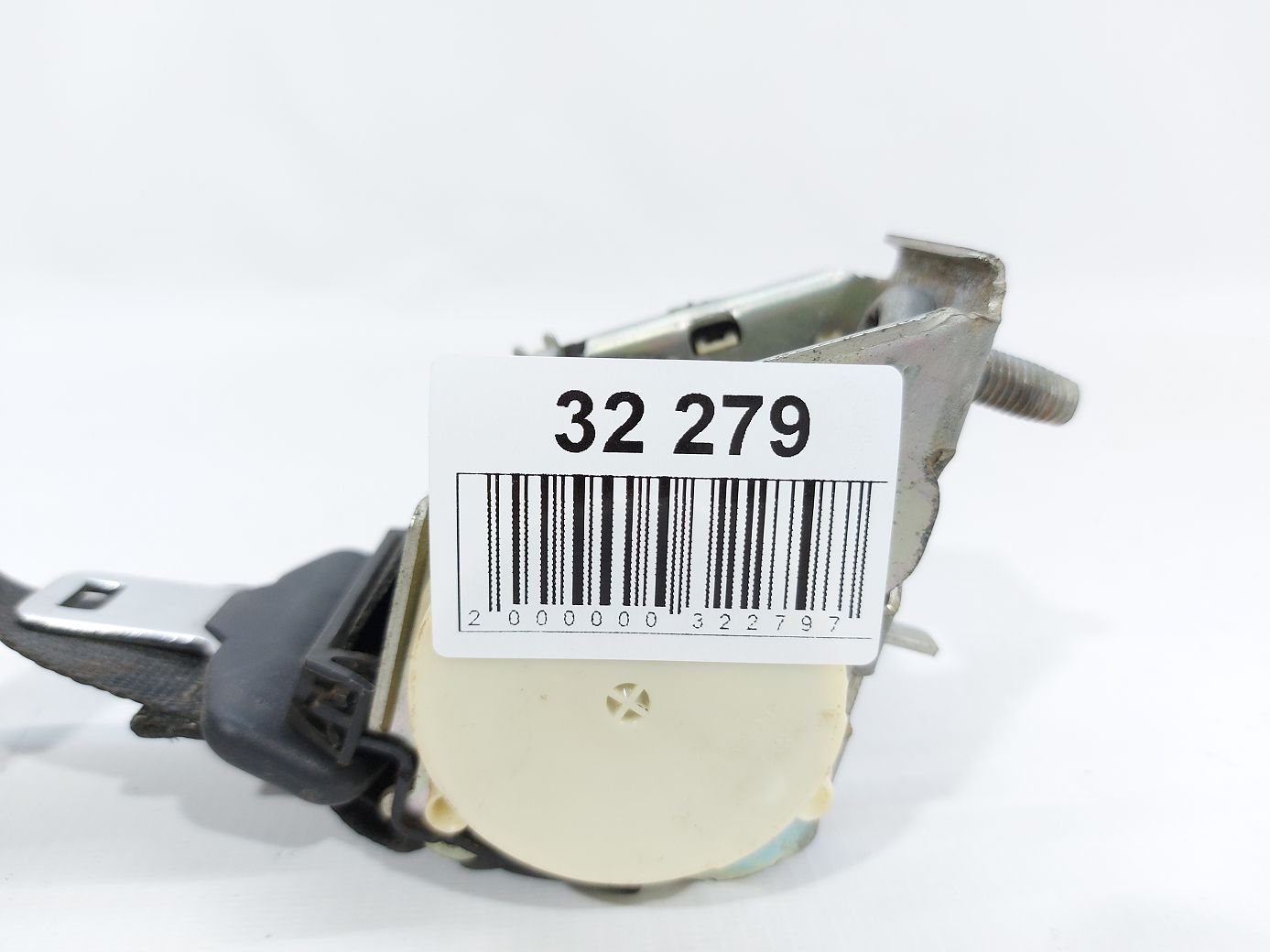 Fiesta sedan Ремень безопасности задний лев\прав Ford Fiesta sedan 2011-2019 BE8Z54611B68AA Ford Fiesta sedan 10