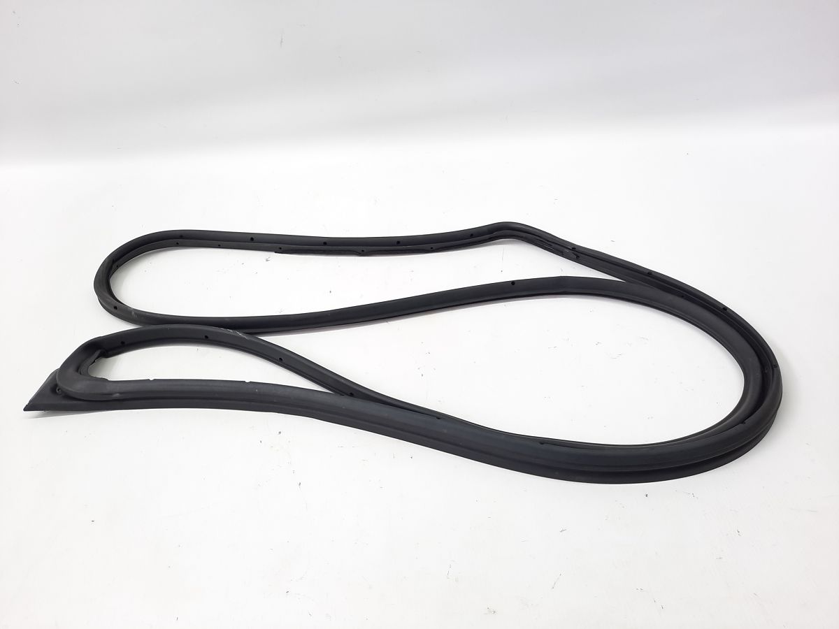 6 Уплотнительная резинка двери передней правой Mazda 6 2014-2017 GHP958760C Mazda 6 7