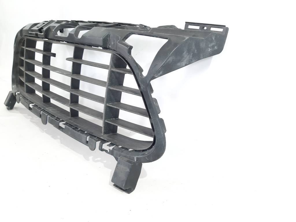 Cayenne Решітка бампера переднього Porsche Cayenne 2011-2014 95850568321 Porsche Cayenne 3