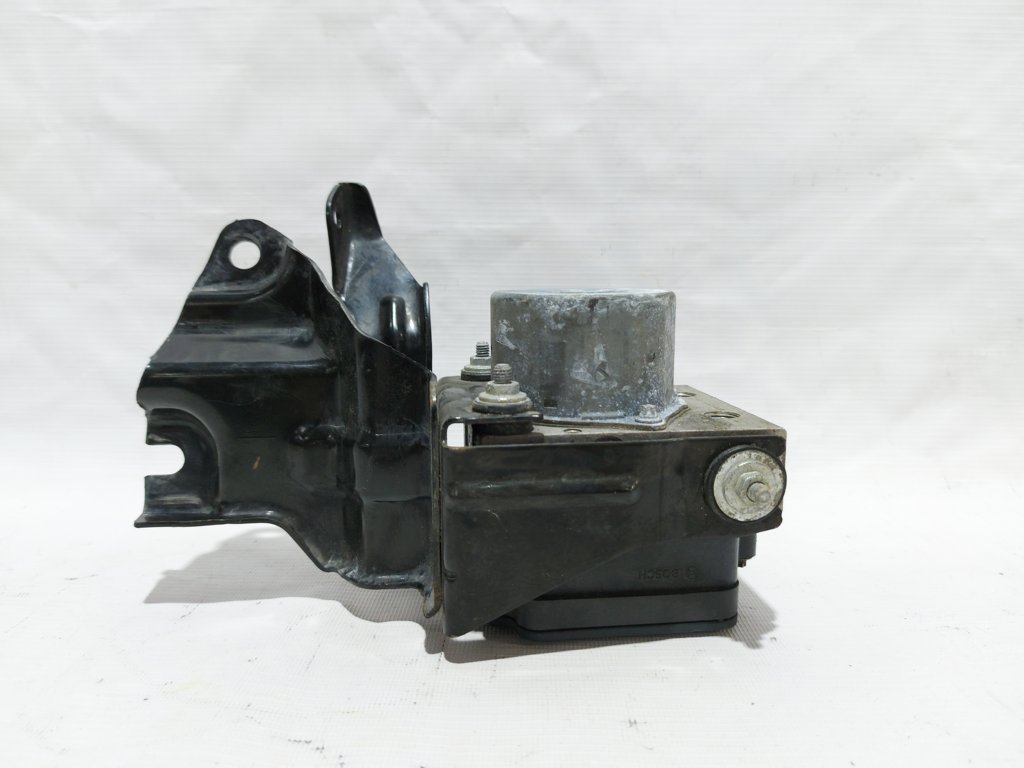 Altima. Блок ABS Nissan Altima 2013-2016 476609HM0B Nissan Altima