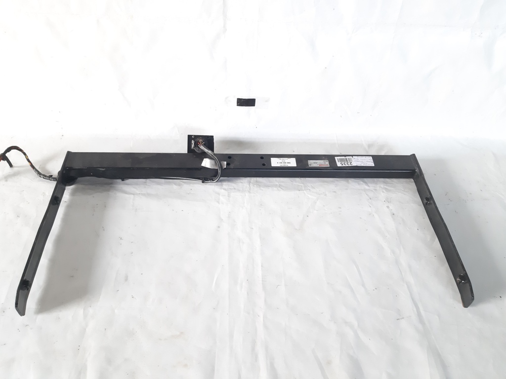 Tiguan. Підсилювач бампера заднього (фаркоп із розеткою) Volkswagen Tiguan 2009-2017 5N0803881A Volkswagen Tiguan Tiguan. Підсилювач бампера заднього (фаркоп із розеткою) Volkswagen Tiguan 2009-2017 5N0803881A Volkswagen Tiguan