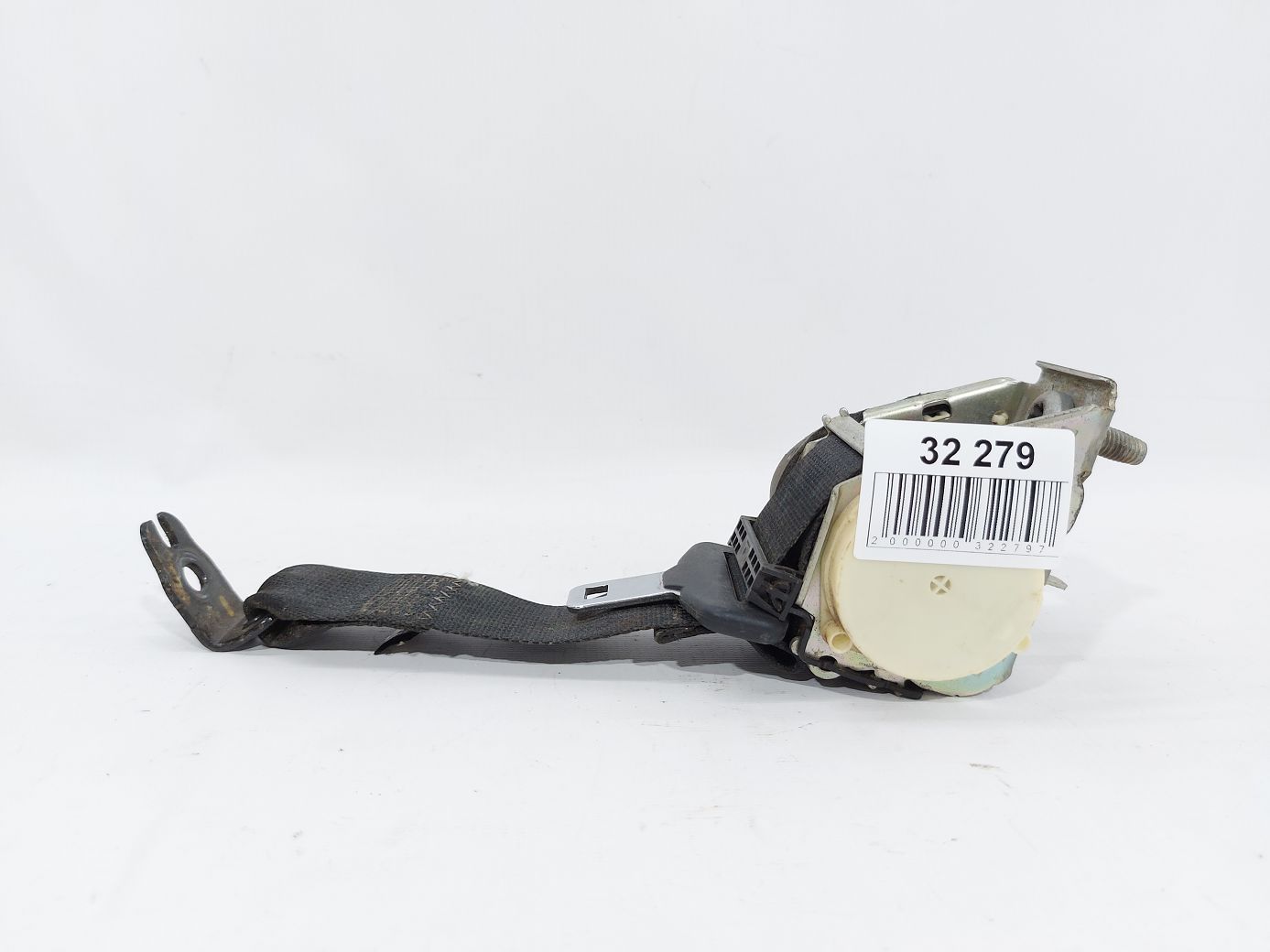 Fiesta sedan Ремень безопасности задний лев\прав Ford Fiesta sedan 2011-2019 BE8Z54611B68AA Ford Fiesta sedan 6