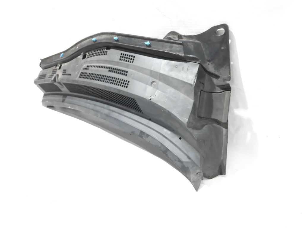 3 Повітропровід під лобове скло правий Mazda 3 2014-2018 BHN9507R0 Mazda 3 2