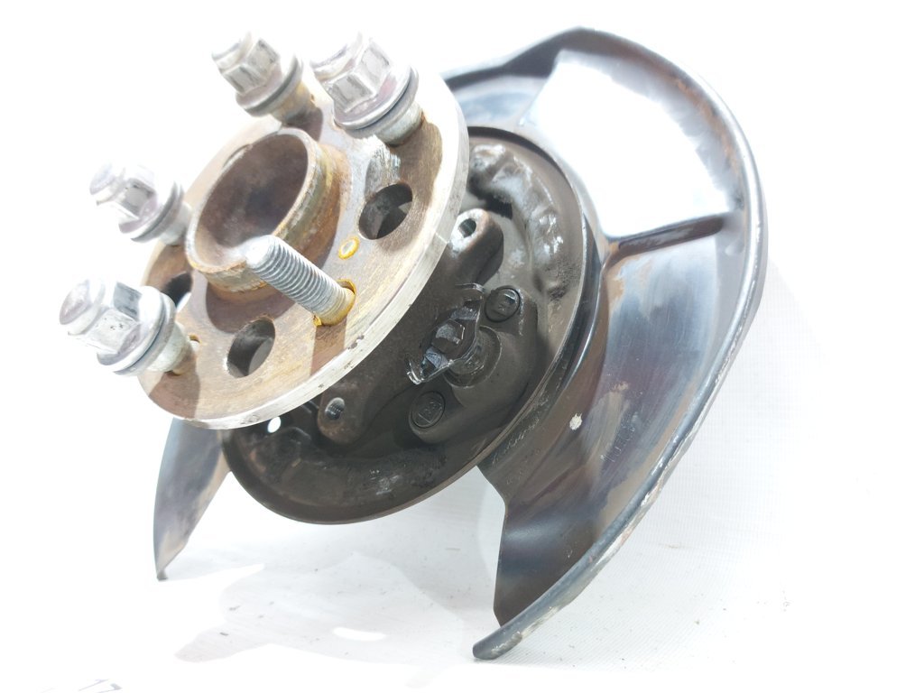 Camry Ступиця задня ліва Toyota Camry 2012-2018 4246006070 Toyota Camry 3