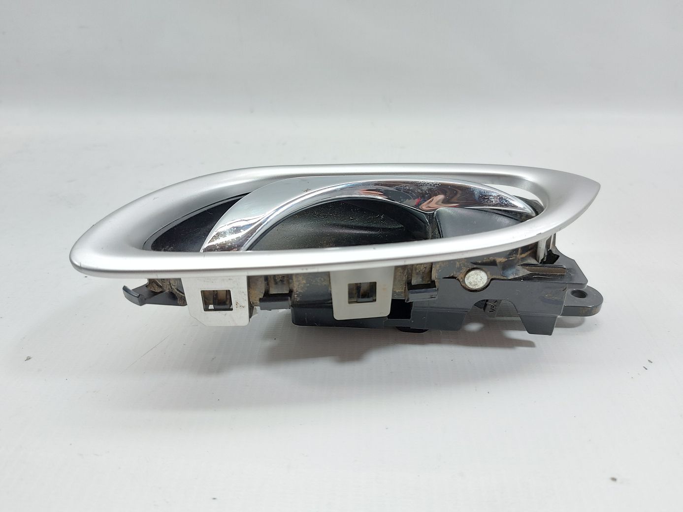 Sentra Ручка дверей задньої лівої внутрішня (хром) Nissan Sentra 2013-2017 806713SG0B Nissan Sentra 3