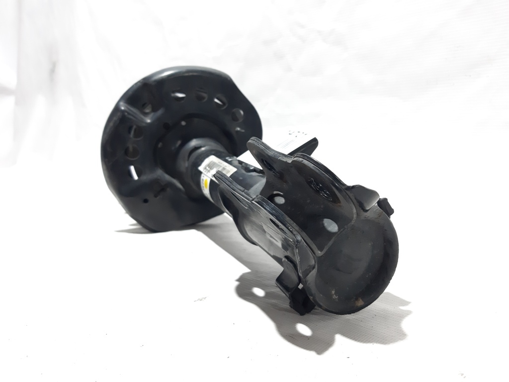 Cadenza Стійка амортизатора передня права Kia CADENZA 2015 546613V500 Kia CADENZA 3