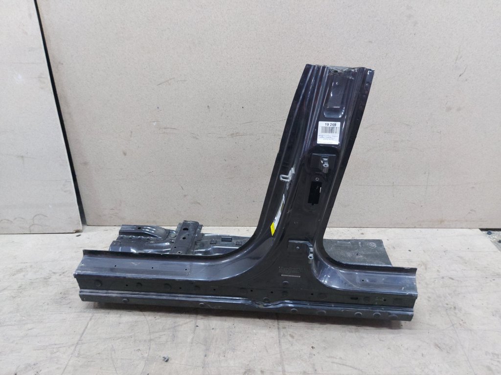 7 series. Центральна стійка ліва (метал) BMW 7 2012 41217218593 BMW 7