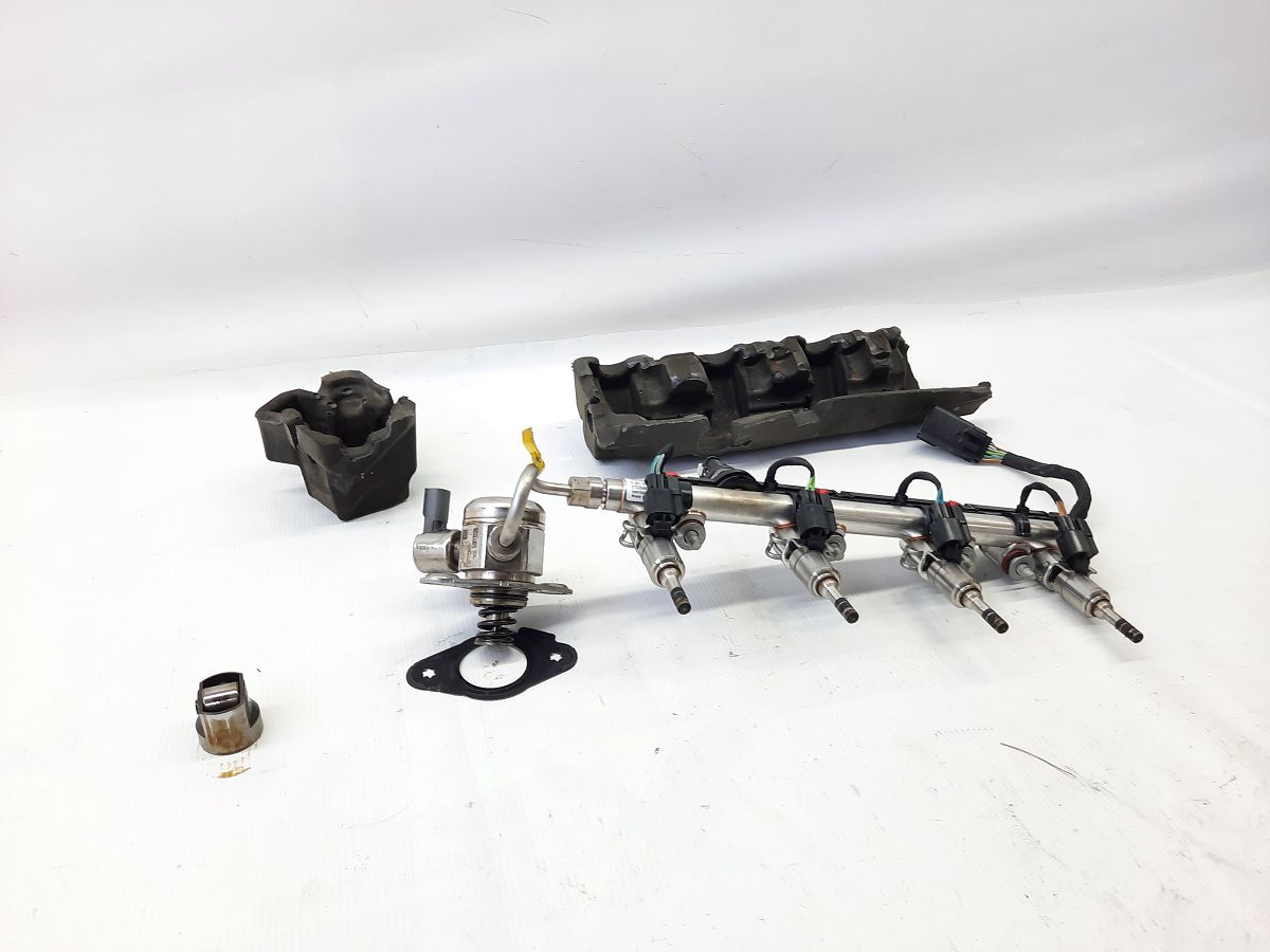 Malibu Паливна рейка Chevrolet Malibu 2013-2016 12689346 Chevrolet Malibu 8