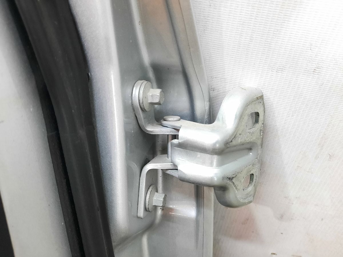 Ats Двері задні ліві в зборі Cadillac ATS 2013-2018 84007419 Cadillac ATS 5