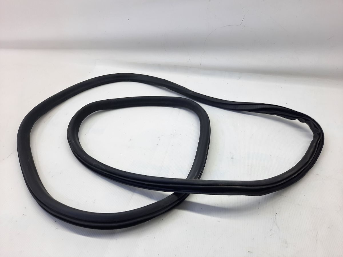 Equinox Ущільнювальна гумка отвору дверей задньої лівої/правої Chevrolet Equinox 2010-2017 23261079 Chevrolet Equinox 2