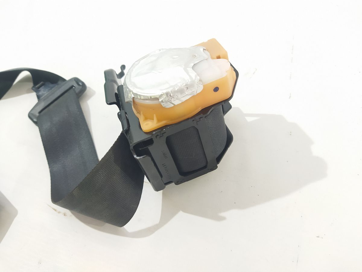 6 Ремінь безпеки задній центральний Mazda 6 2013-2017 GJY957740D Mazda 6 3 6 Ремінь безпеки задній центральний Mazda 6 2013-2017 GJY957740D Mazda 6 3