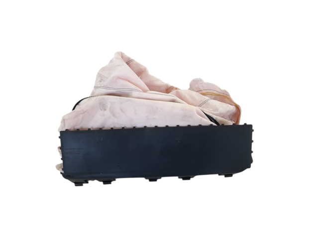 Model s. AirBag ног водителя (стрельнувший) Tesla Model S 2012-2016 1005259-00-F Tesla Model S