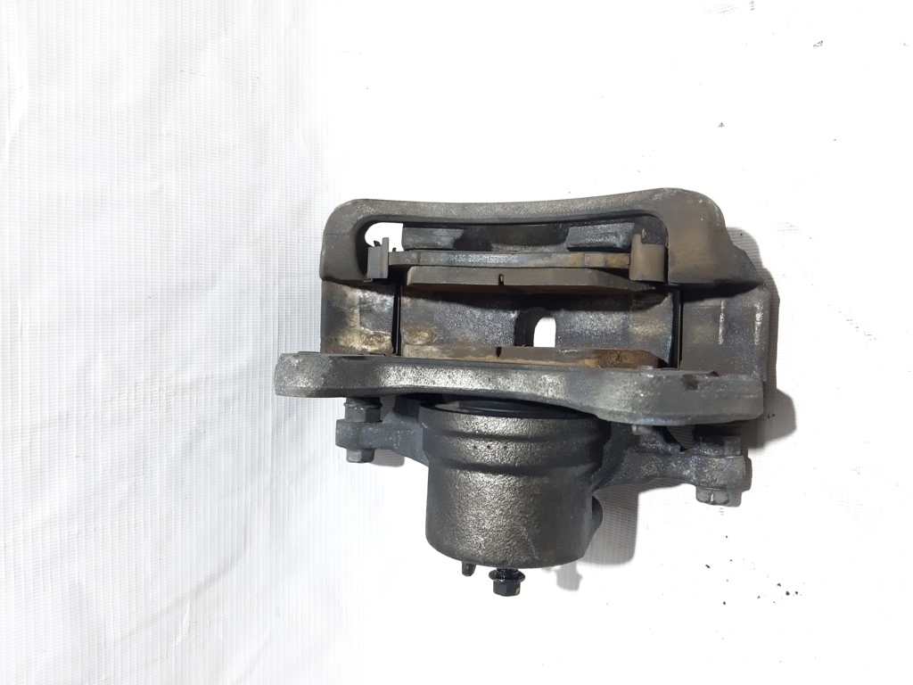 Cadenza Супорт гальмівний передній правий Kia CADENZA 2014-2016 581903RA60 Kia CADENZA 3