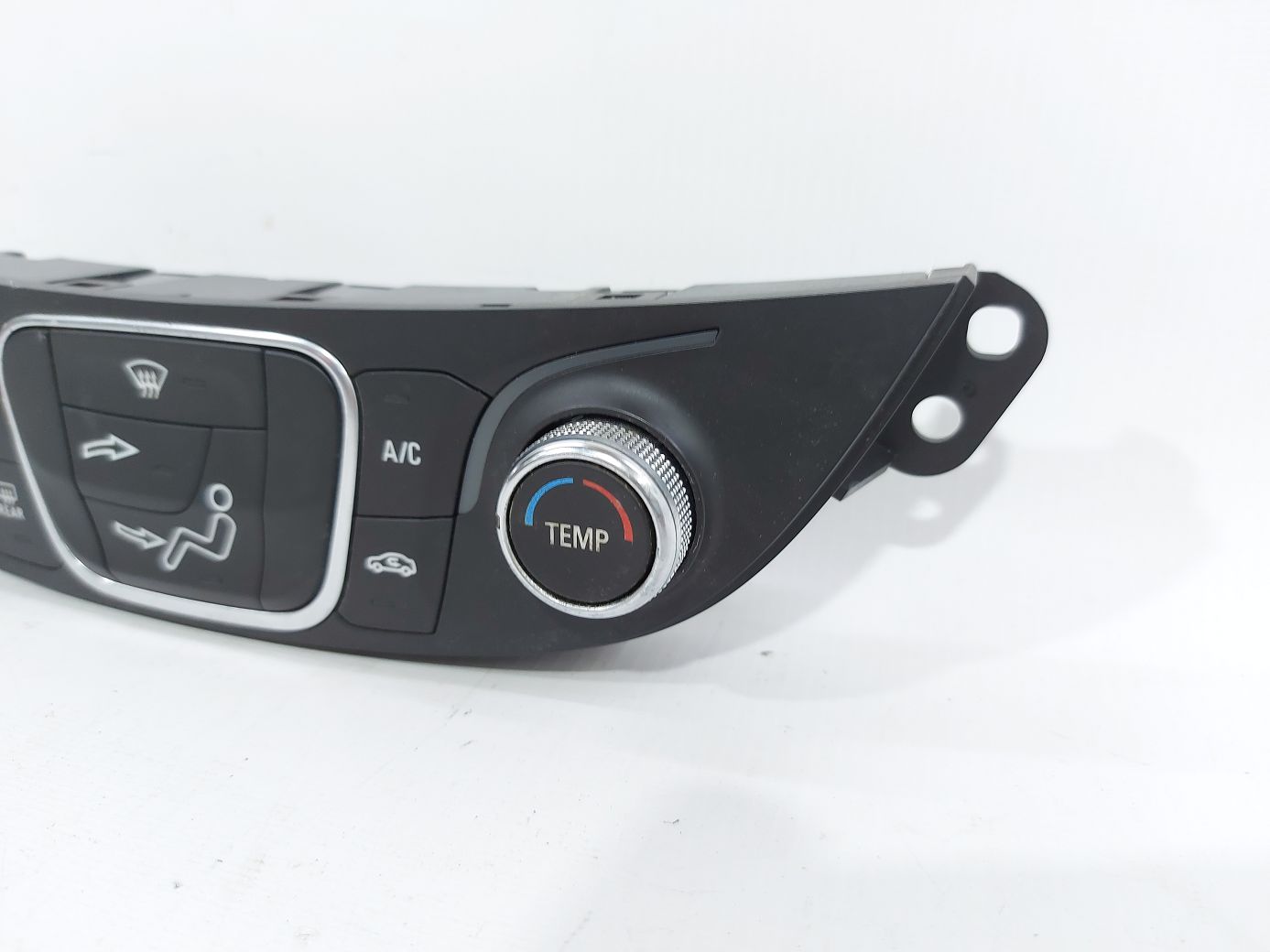 Malibu Кнопки керування клімат контролем Chevrolet Malibu 2018 84426646 Chevrolet Malibu 8