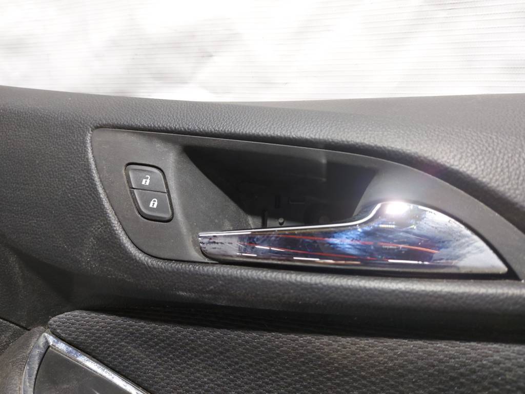 Cruze Карта двери передней правой Chevrolet Cruze 2017-2018 84178545 Chevrolet Cruze 3