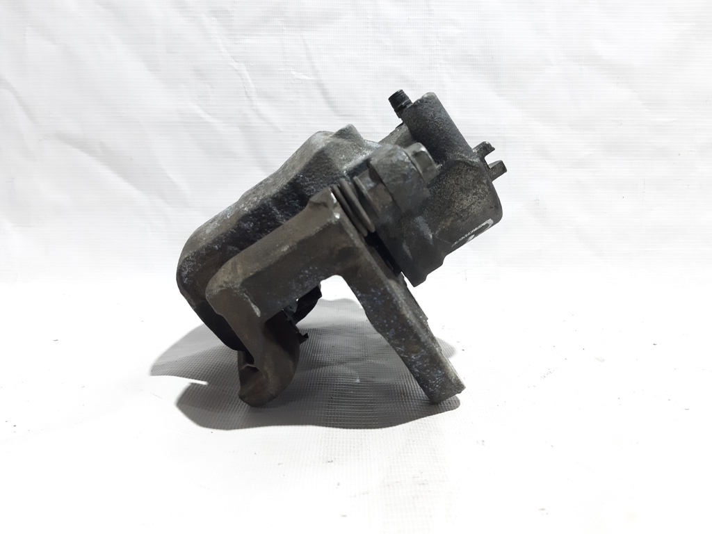 Cadenza Суппорт тормозной передний левый Kia CADENZA 2014-2016 581803RA60 Kia CADENZA 5