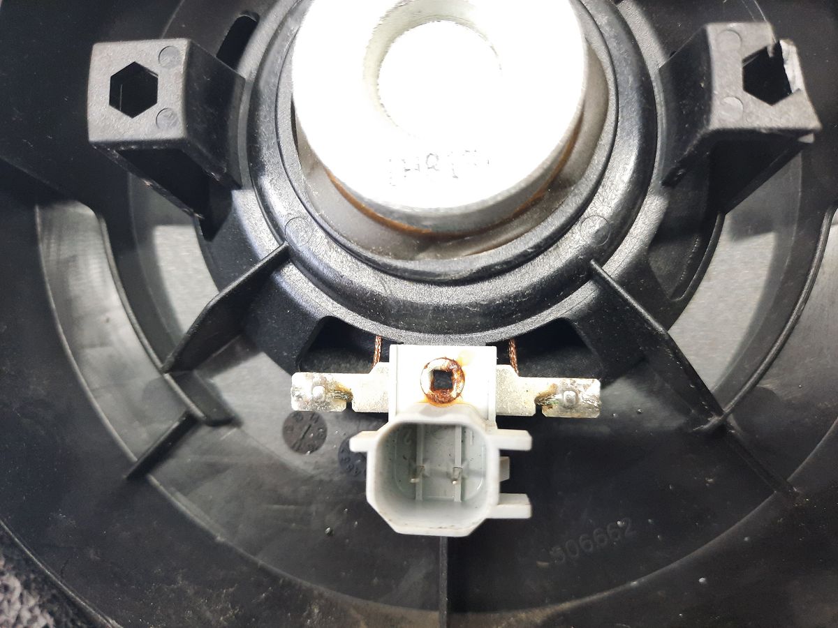 Volt Динамік дверей задньої правої Chevrolet Volt 2011-2015 20760439 Chevrolet Volt 4