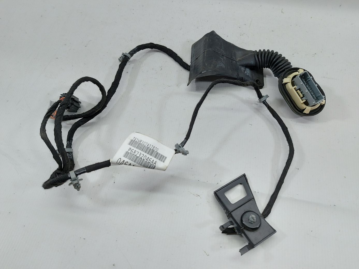 Dart Проводка дверей задньої лівої Dodge Dart 2015 68232046AA Dodge Dart 2