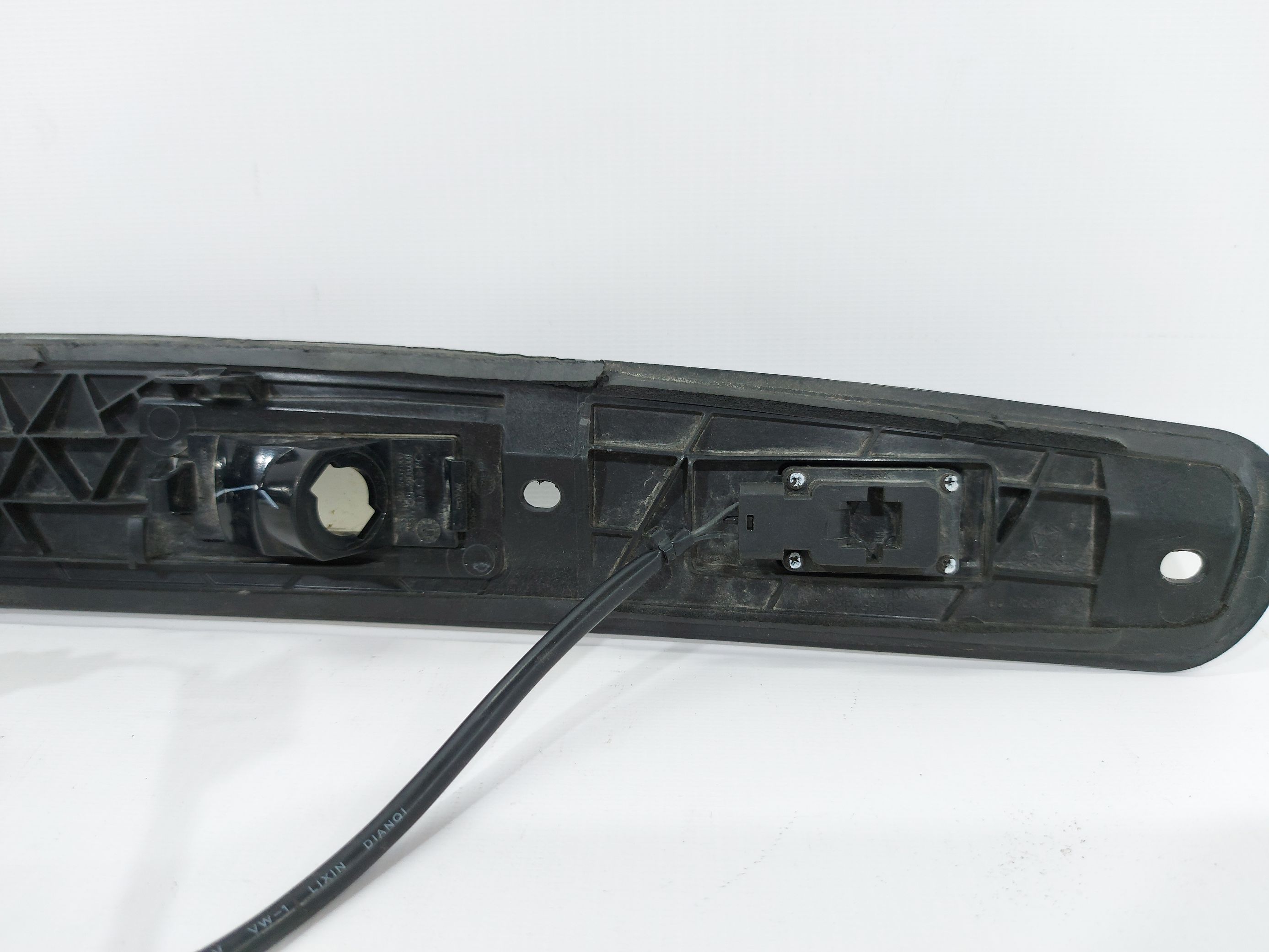 Journey Накладка кришки багажника Dodge Journey 2011-2018 5178320AH Dodge Journey 19