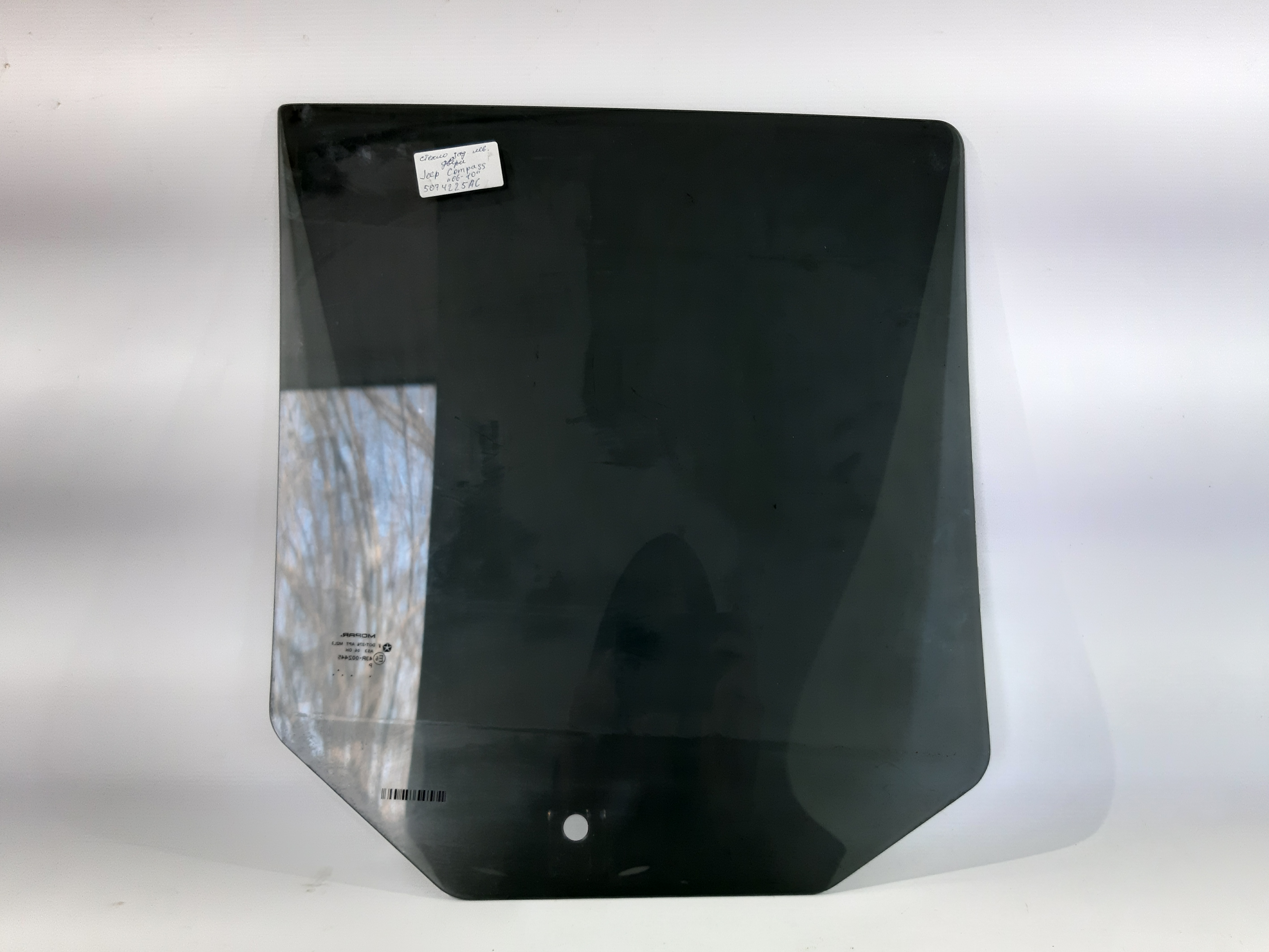 Compass Стекло двери задней левой Jeep Compass 2006-2010 5074225AC Jeep Compass 4