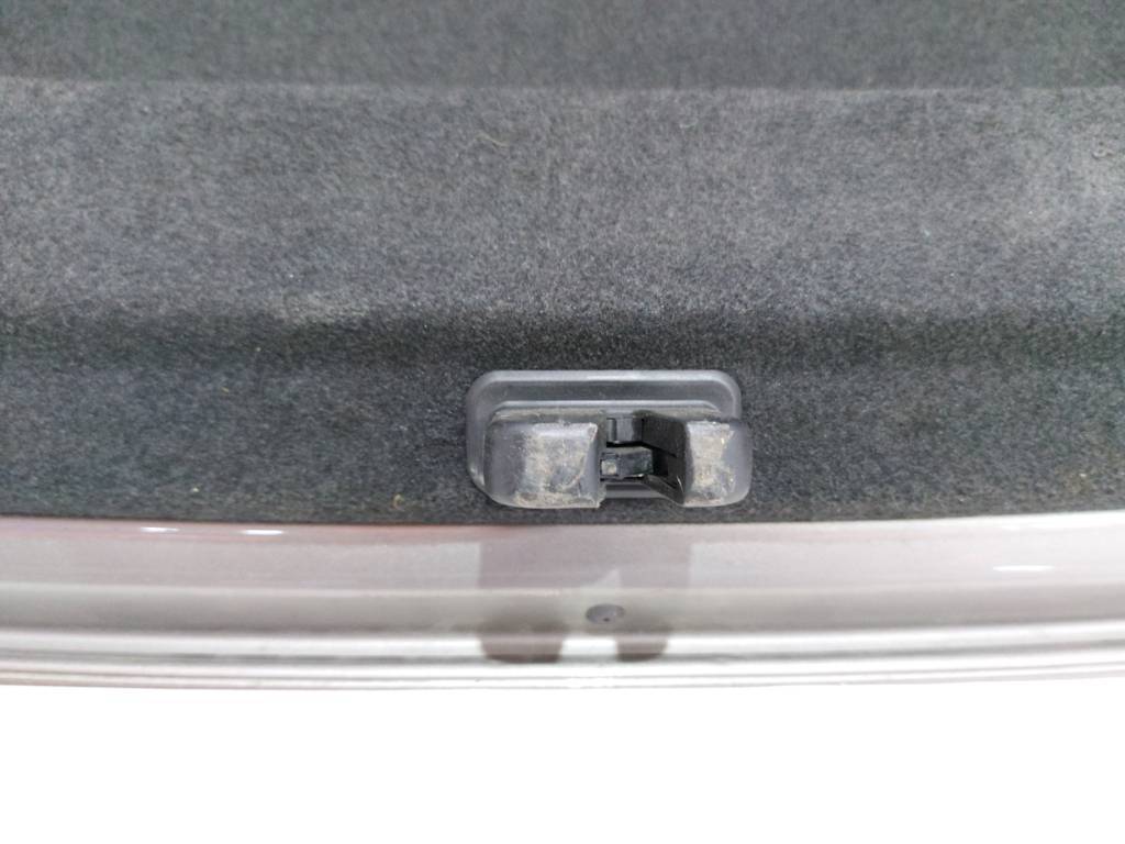 Passat cc Кришка багажника гола Volkswagen Passat CC 2009-2012 3C8827025C Volkswagen Passat CC 10