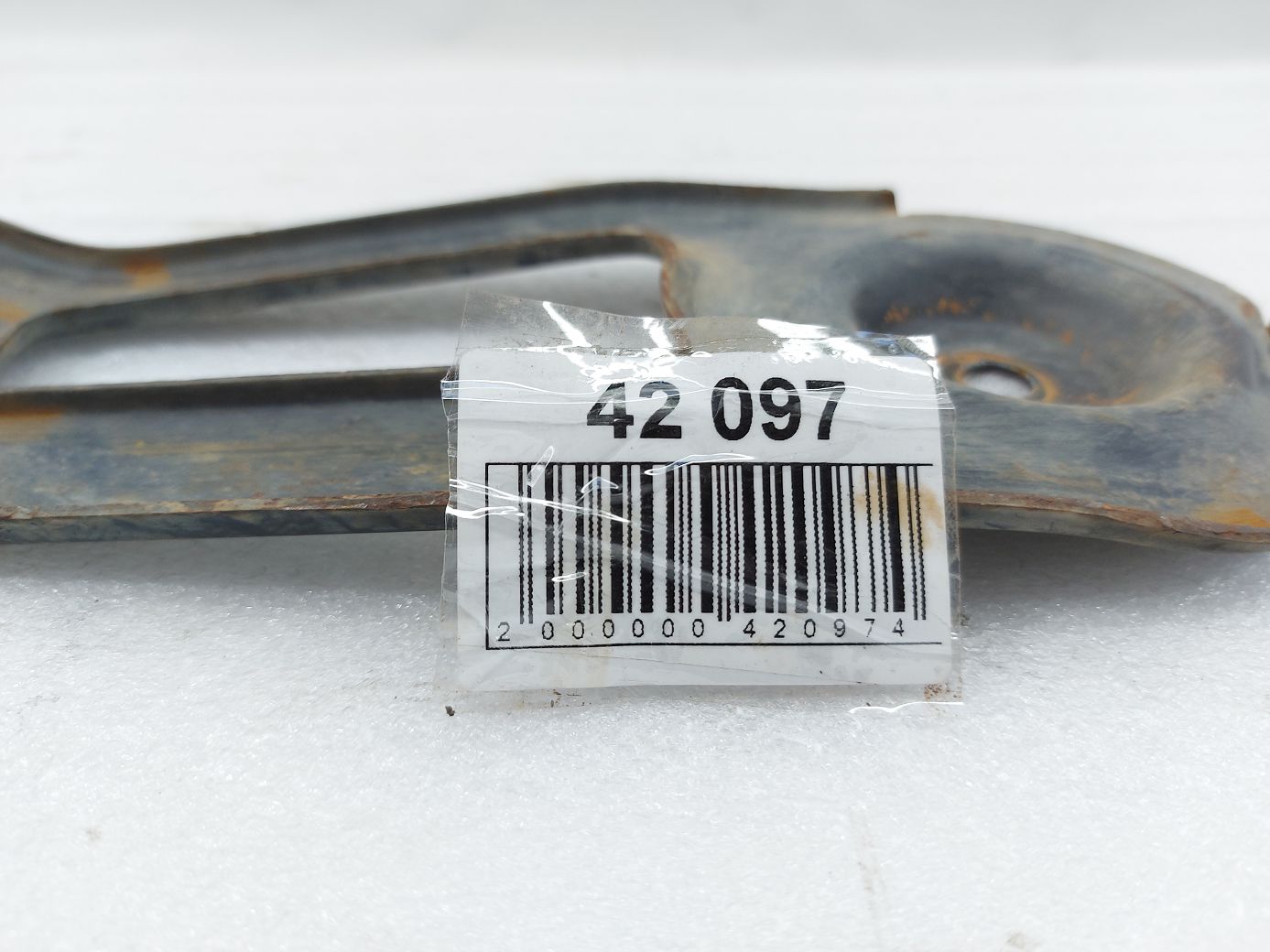 Regal Кронштейн подрамника переднего правый Buick Regal 2011-2017 13235088 Buick Regal 3