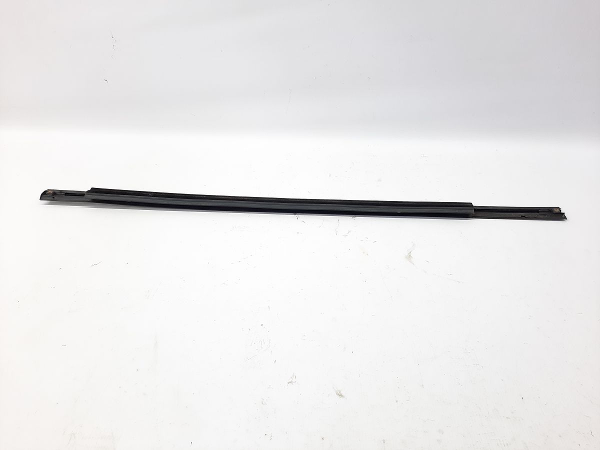 Journey Ущільнювач скла зовнішній двері задньої правої Dodge Journey 2009-2020 5076858AJ Dodge Journey 9