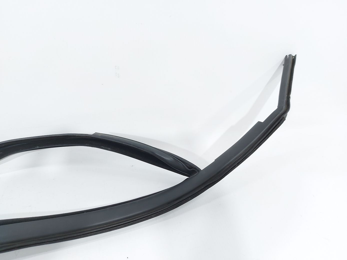 Cruze Направляюча гумка скла передньої лівої двері Chevrolet Cruze 2012-2014 95321657 Chevrolet Cruze 3 Cruze Направляюча гумка скла передньої лівої двері Chevrolet Cruze 2012-2014 95321657 Chevrolet Cruze 3