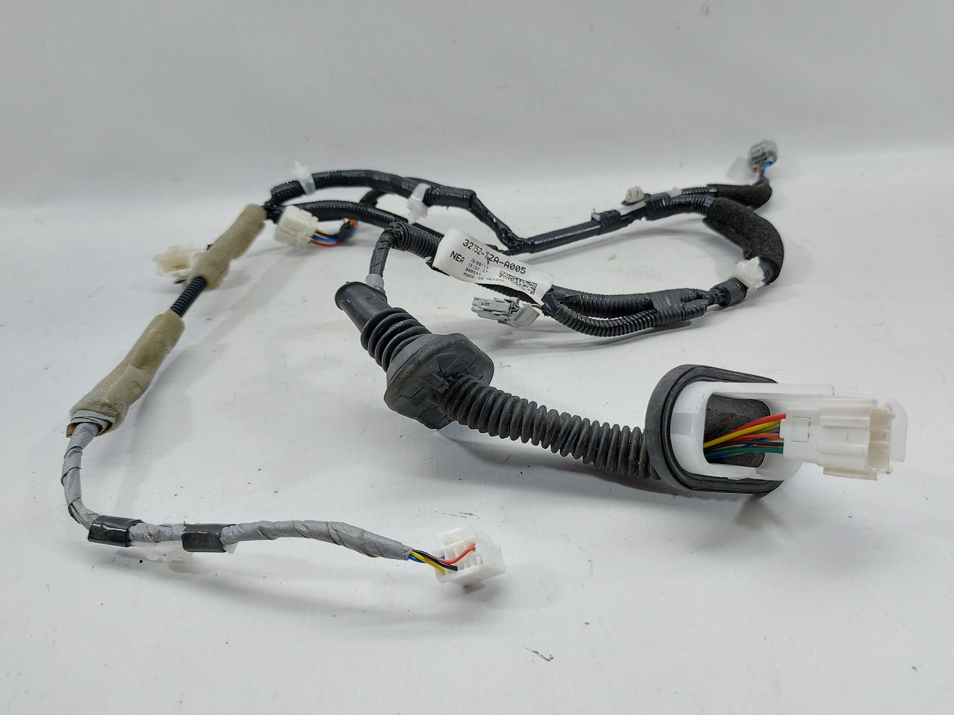 Accord Проводка двери передней правой Honda Accord Sedan 2014 32752T2AA005 Honda Accord Sedan 3