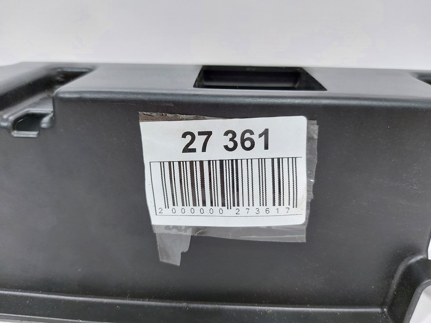 Volt Кріплення задньої панелі багажного відділення Chevrolet Volt 2011-2015 22779981 Chevrolet Volt 8