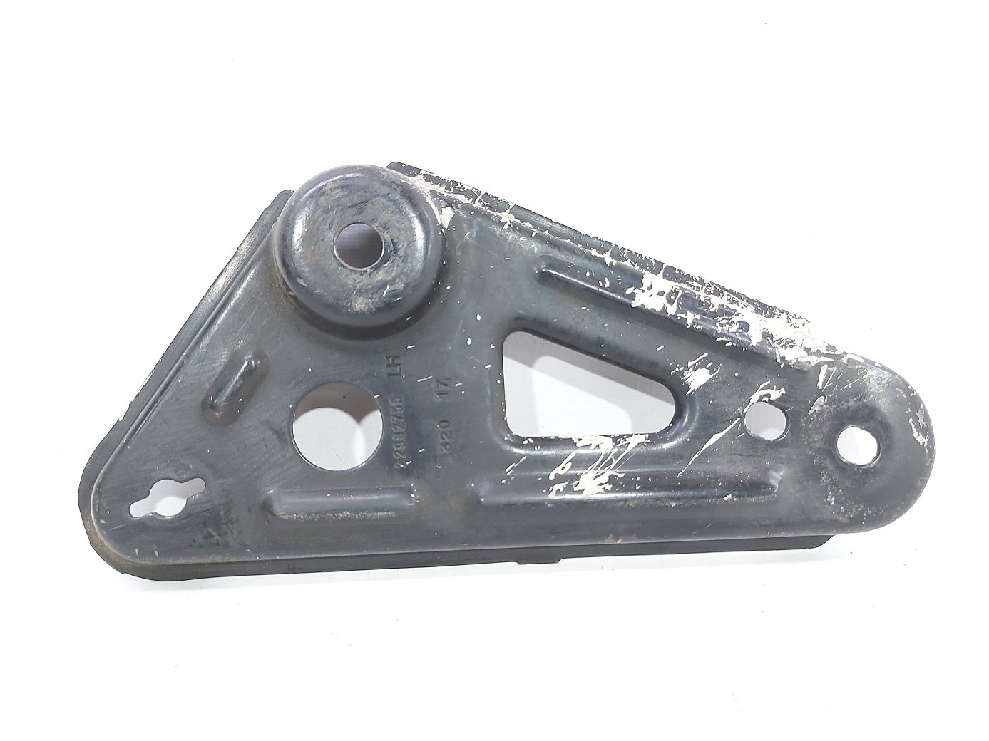 Malibu Кронштейн переднего подрамника задний левый Chevrolet Malibu 2016-2021 22982755 Chevrolet Malibu 2