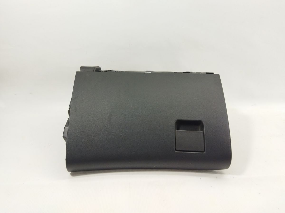 Regal. Бардачок Buick Regal 2014-2017 23438258 Buick Regal