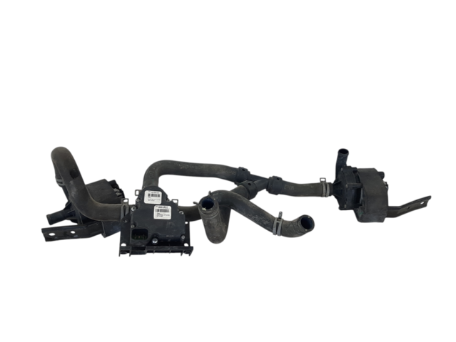 Model s. Клапан системы охлаждения с насосами Tesla Model S 2012-2016 600738400B Tesla Model S