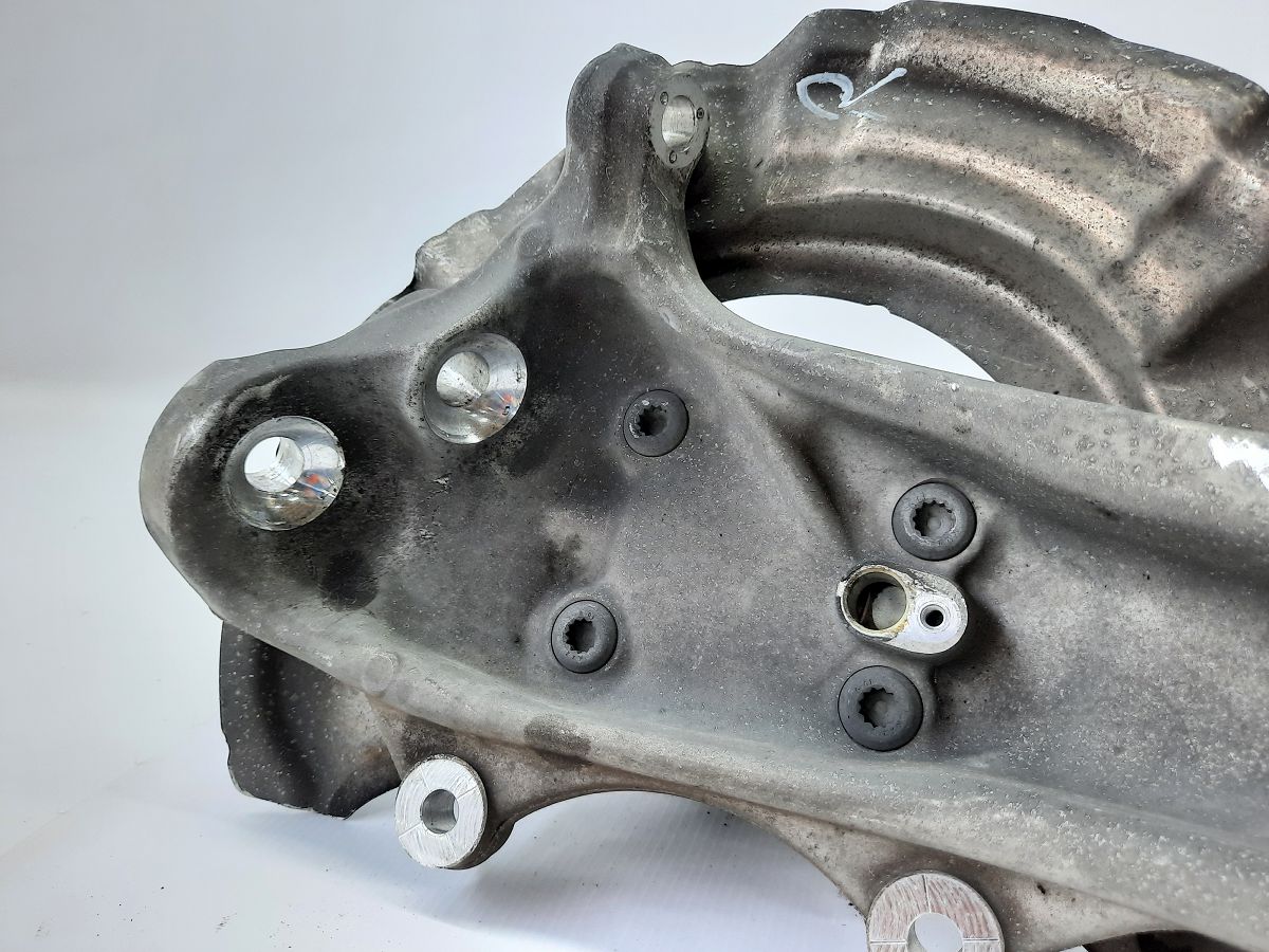 5 series Кулак поворотний правий BMW 5 series 2011-2019 31216775770 BMW 5 series 6