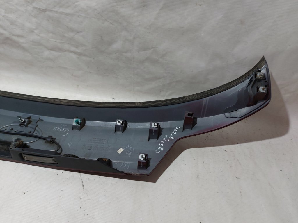 Outback Накладка підсвічування номера кришки багажника Subaru Outback 2012-2014 91119AJ47ANN Subaru Outback 9