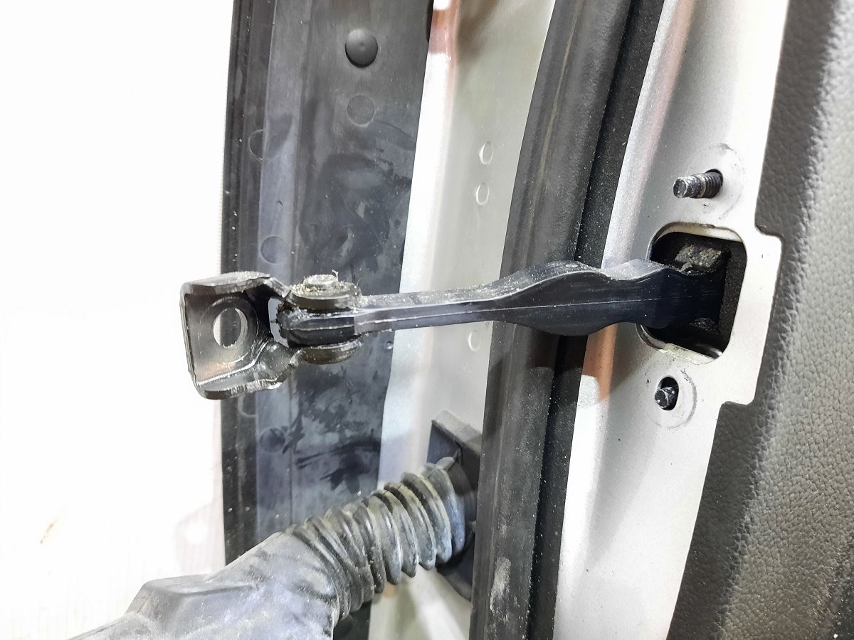 Ats Двері передні права в зборі Cadillac ATS 2013-2018 84200615 Cadillac ATS 26