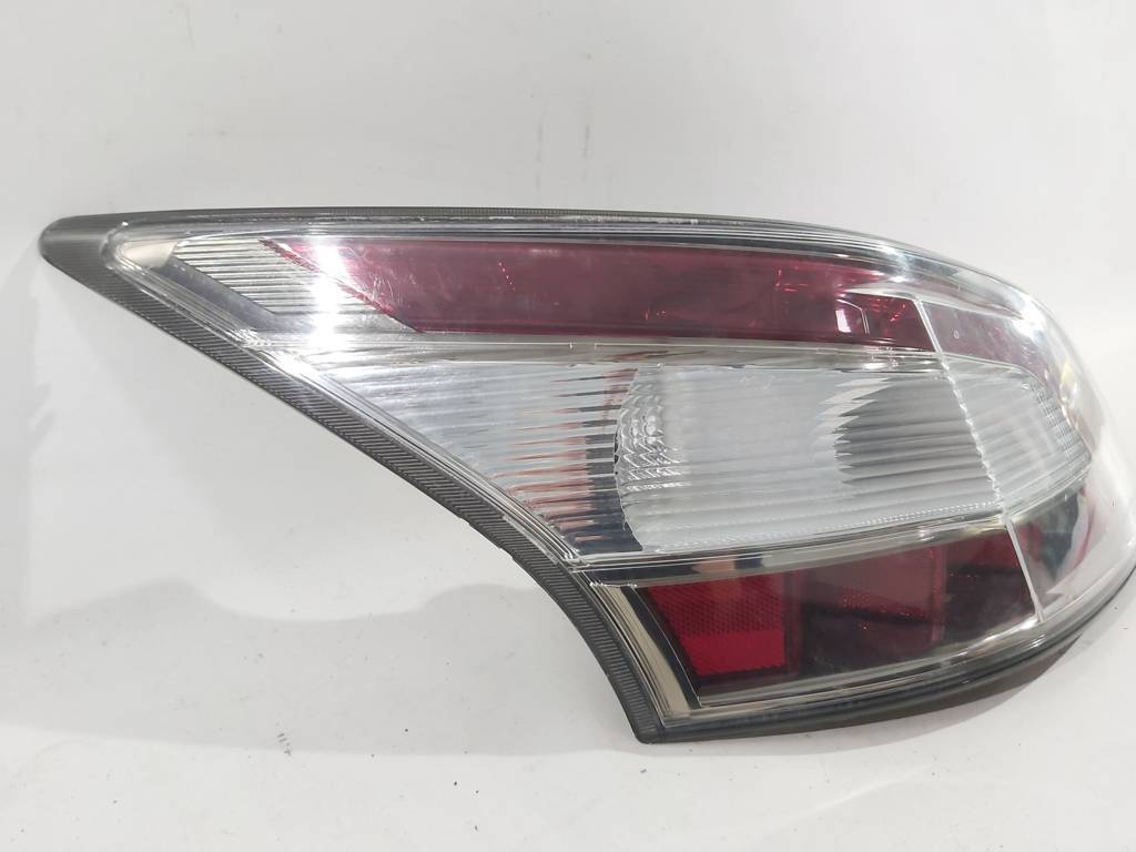 Maxima Ліхтар задній лівий Nissan Maxima 2011-2014 265559DA0B Nissan Maxima 2
